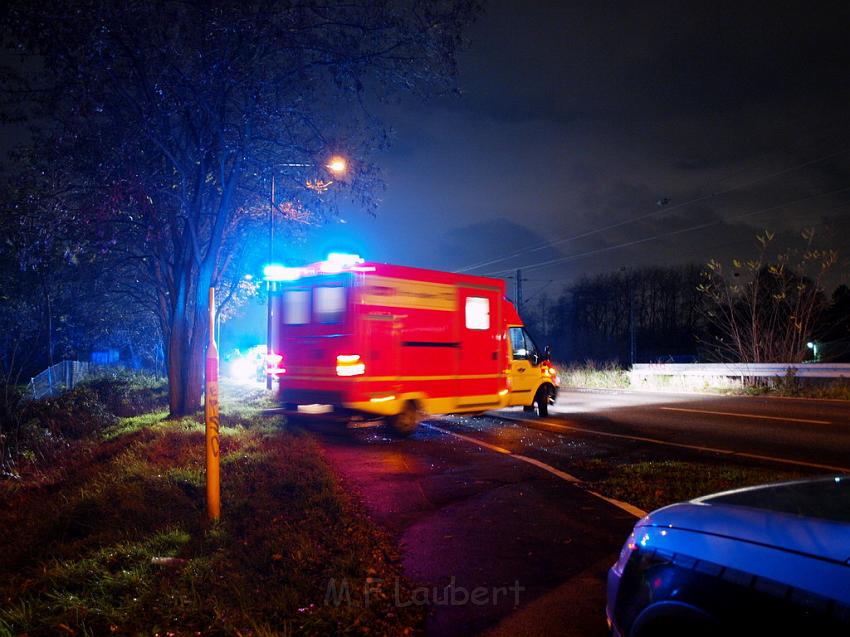 VU Roller KVB Bus Hoehenhauser Ring Koeln Muelheim P01.JPG